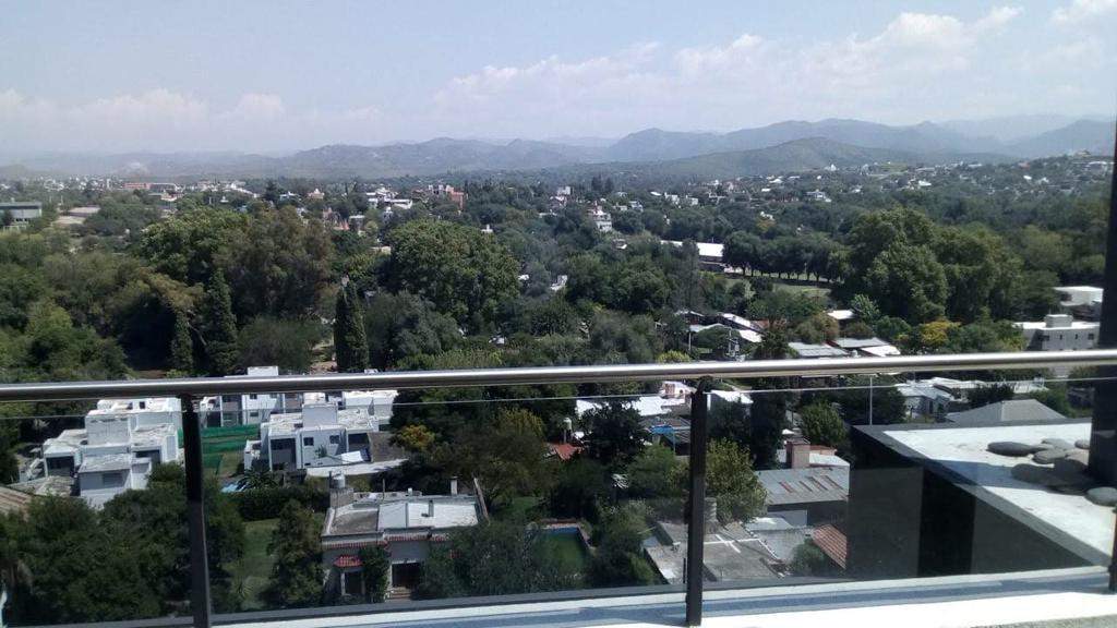 DEPARTAMENTO  EN  VENTA- CASONAS DEL GOLF- VILLA ALLENDE -CÓRDOBA