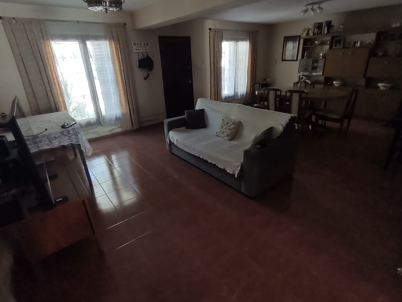 Vendo casa en barrio Las Palmas...
