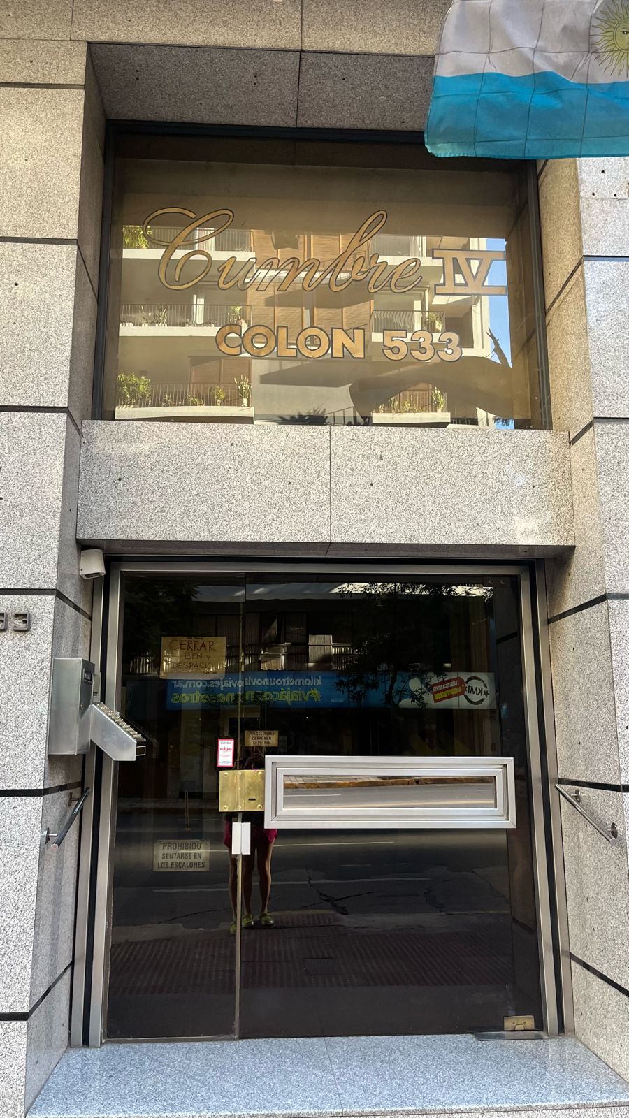 Vendo dpto de dos dormitorios...