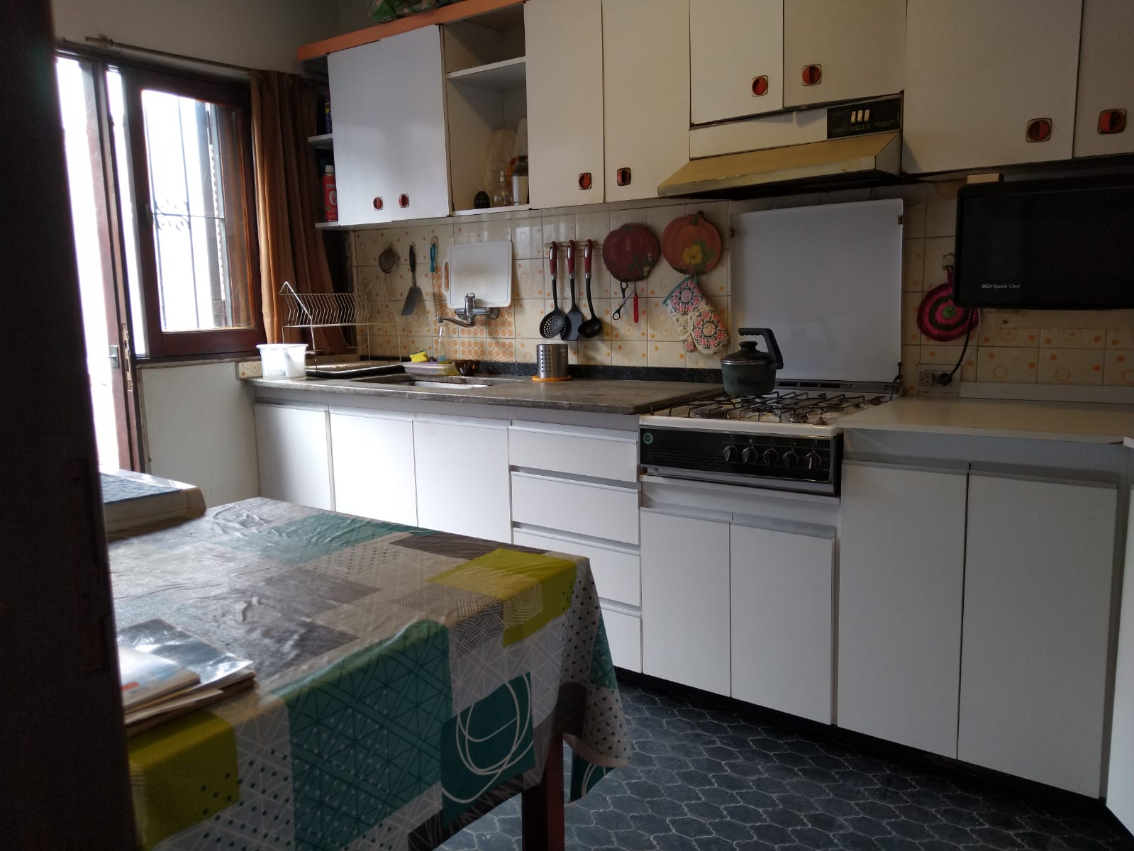 Vendo casa en barrio Alto Verde...