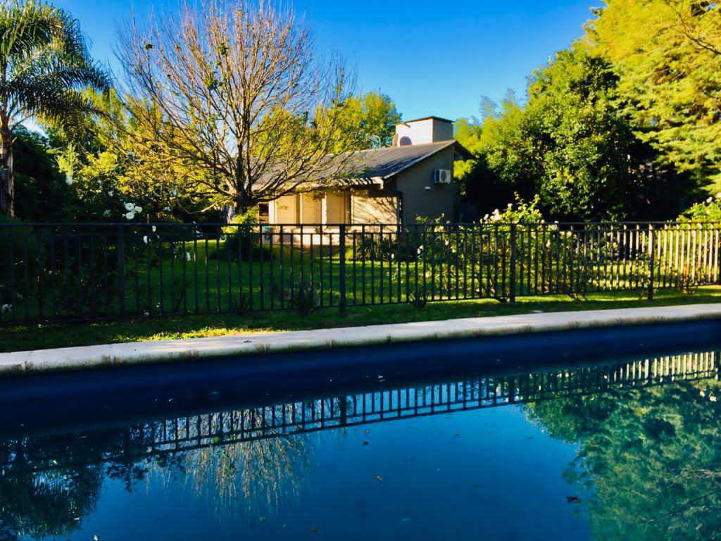 CASA EN VENTA -VILLA ALLENDE - BARRIO CERRADO LA PALOMA