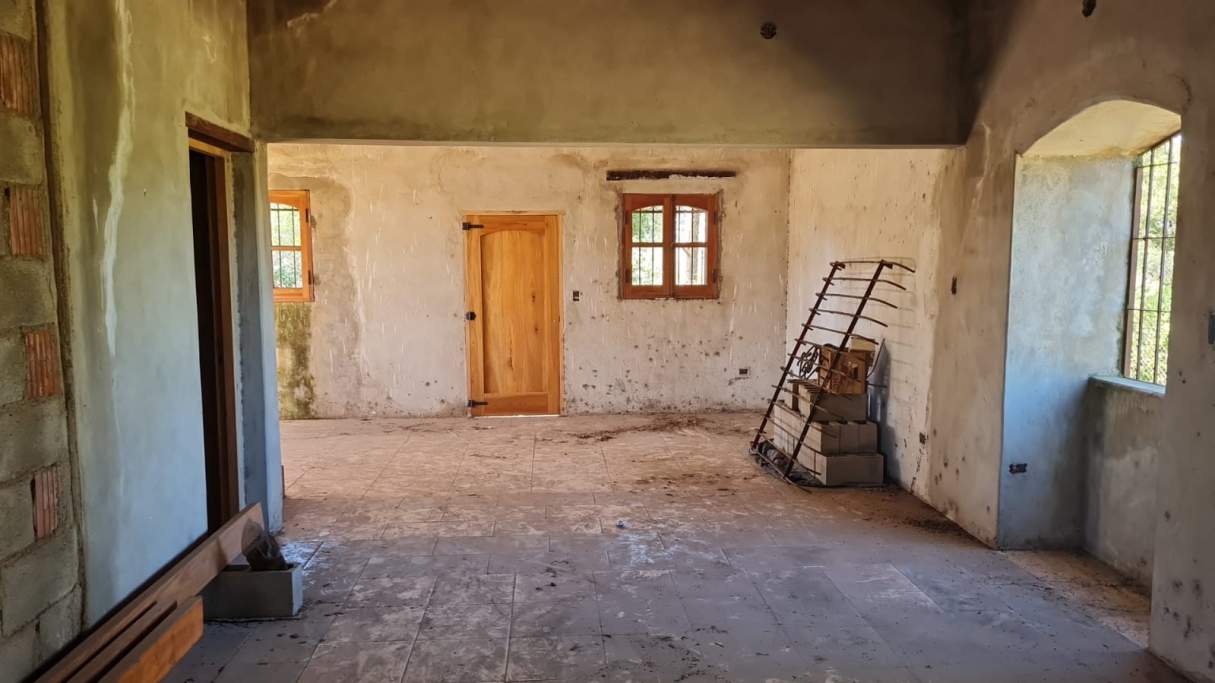 CASA A TERMINAR LA DONOSA CAMINO ALTA GR