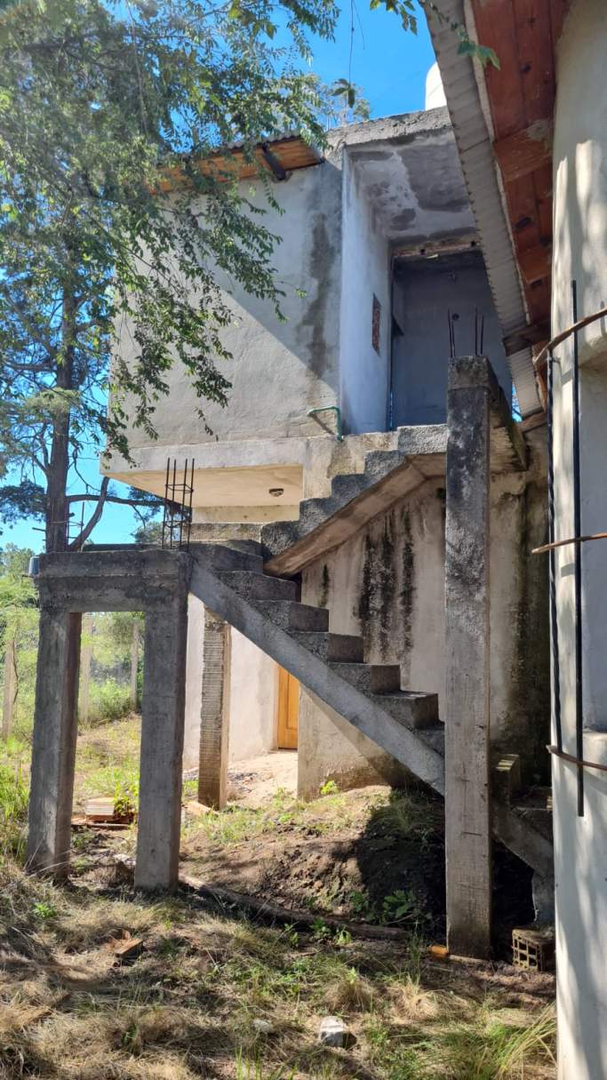 CASA A TERMINAR LA DONOSA CAMINO ALTA GR