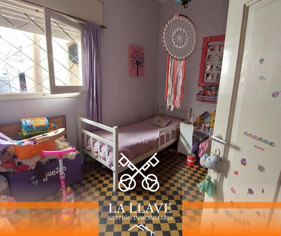CASA EN VENTA RIO TERCERO BARRIO ESCUELA