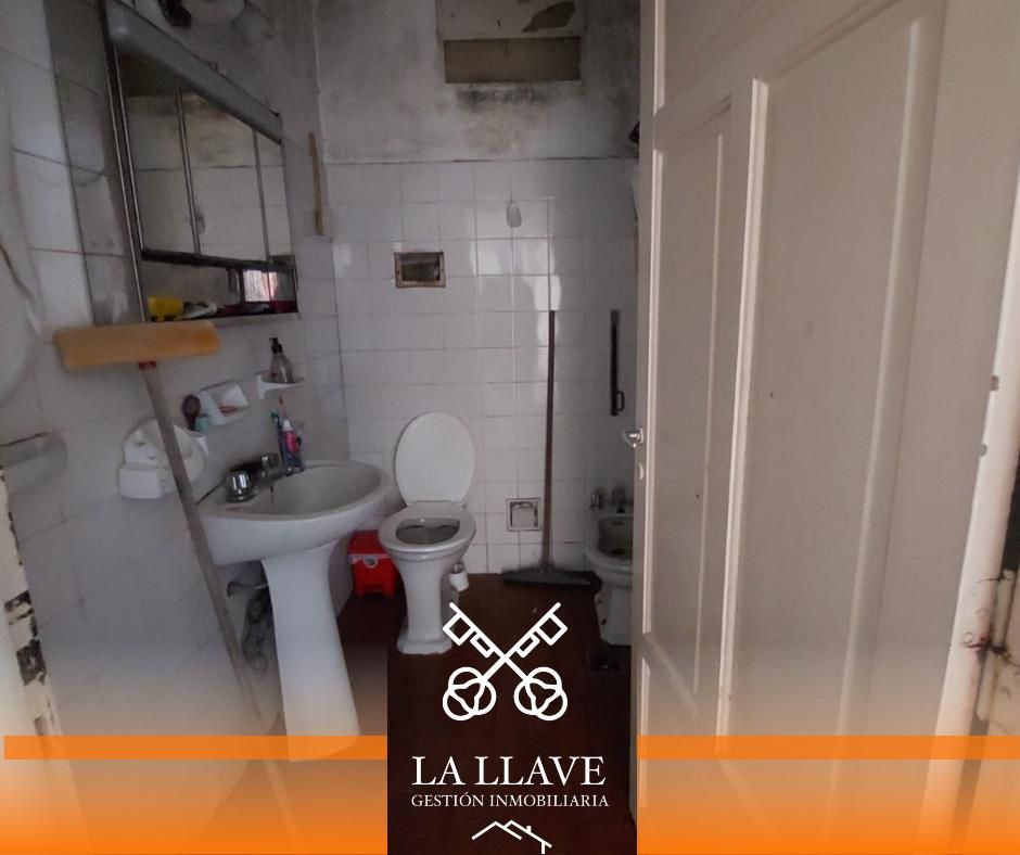 CASA EN VENTA RIO TERCERO BARRIO ESCUELA