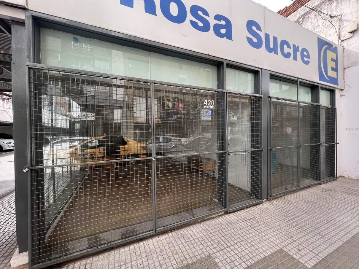 SANTA ROSA CASI ESQ SUCRE - LOCAL APROX 50 MTS