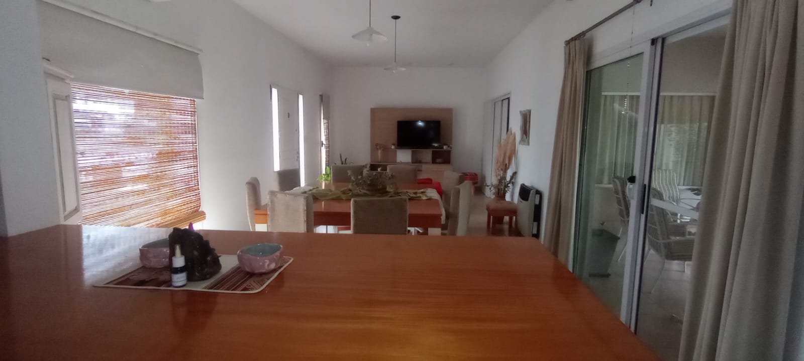 VENDO CASA EN BARRIO LOS CACIQUES