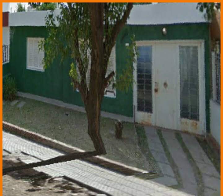 CASA EN VENTA BARRIO CENTRO AMERICA (A RECICLAR)