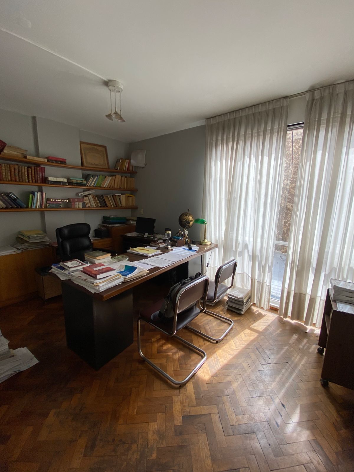 En esta oportunidad, GARCIA SAGUES INMOBILIARIA te ofrece TRES OFICINAS COMBINADAS en venta: