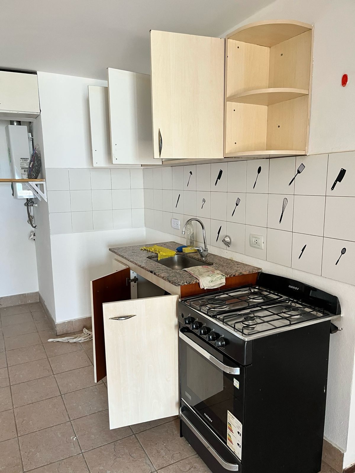SR VENDE DEPTO UN DORM ALTA CBA.