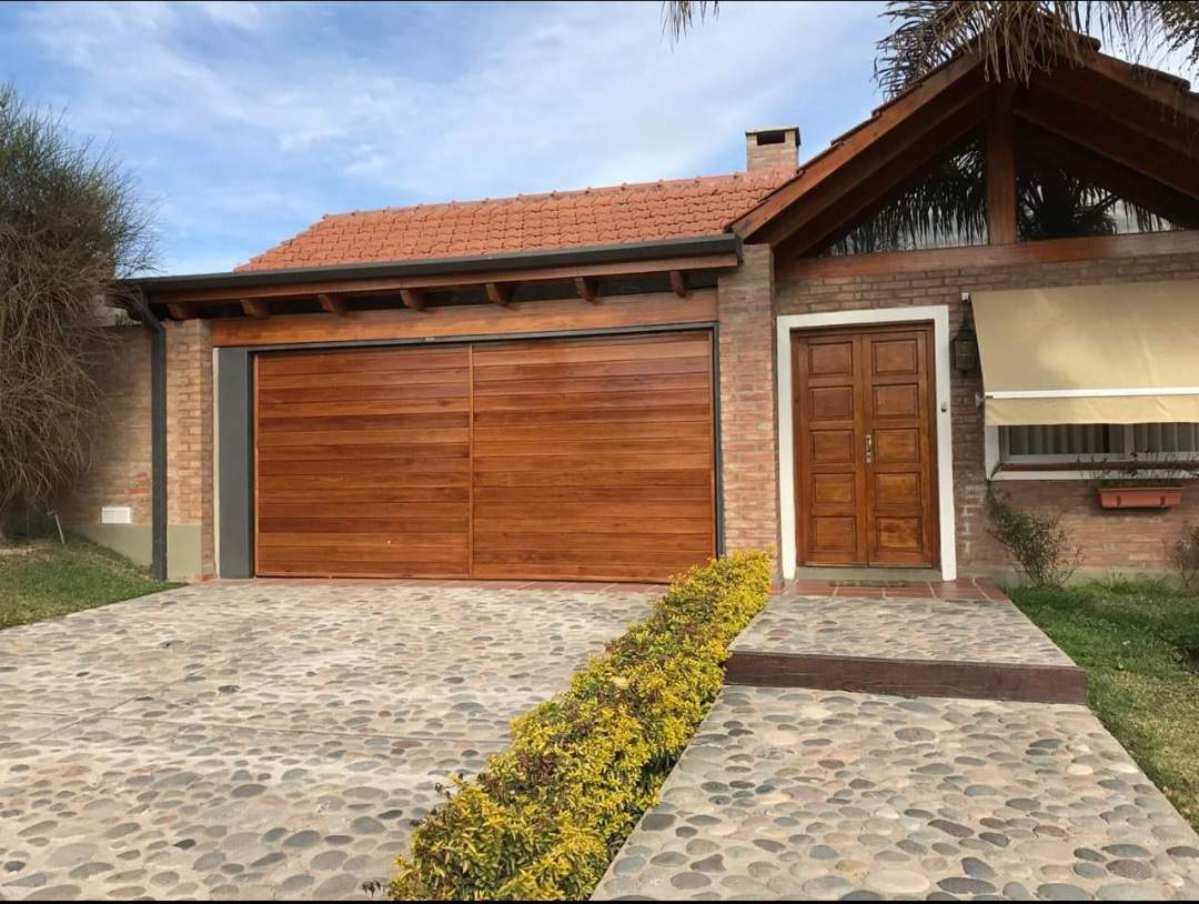 CASA EN VENTA Bo CERRADO SAN ALFONSO II VILLA ALLENDE