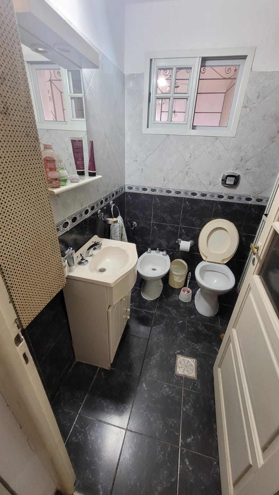 CASA. VENTA. 4 HABITACIONES. RÍO TERCERO.