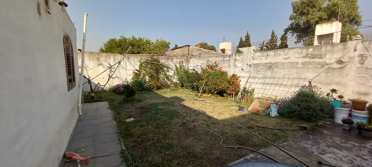 CASA EN B° SAN LUIS DE FRANCIA