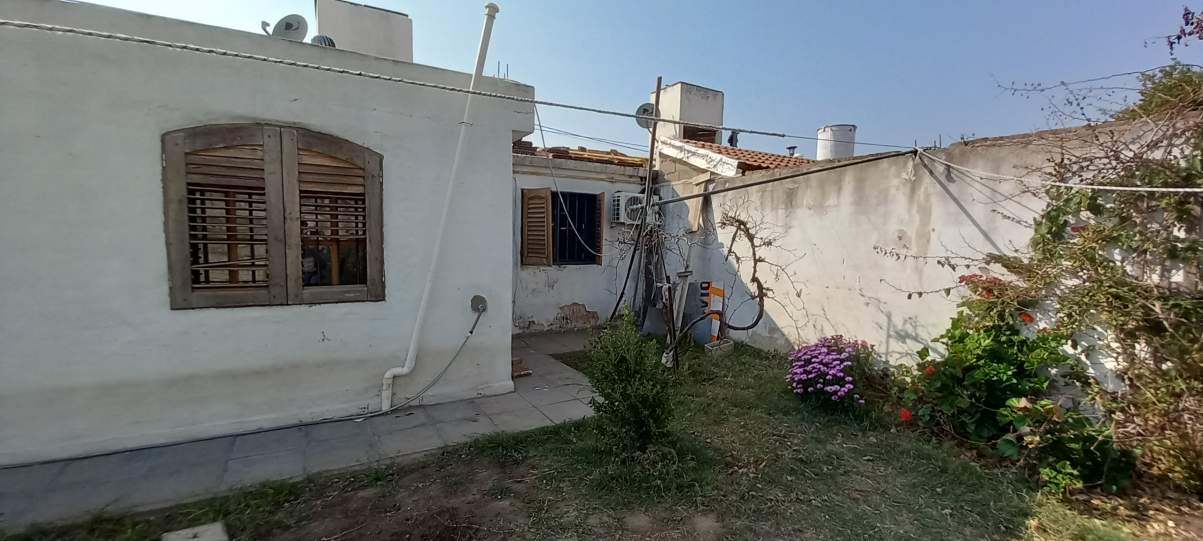 CASA EN B° SAN LUIS DE FRANCIA