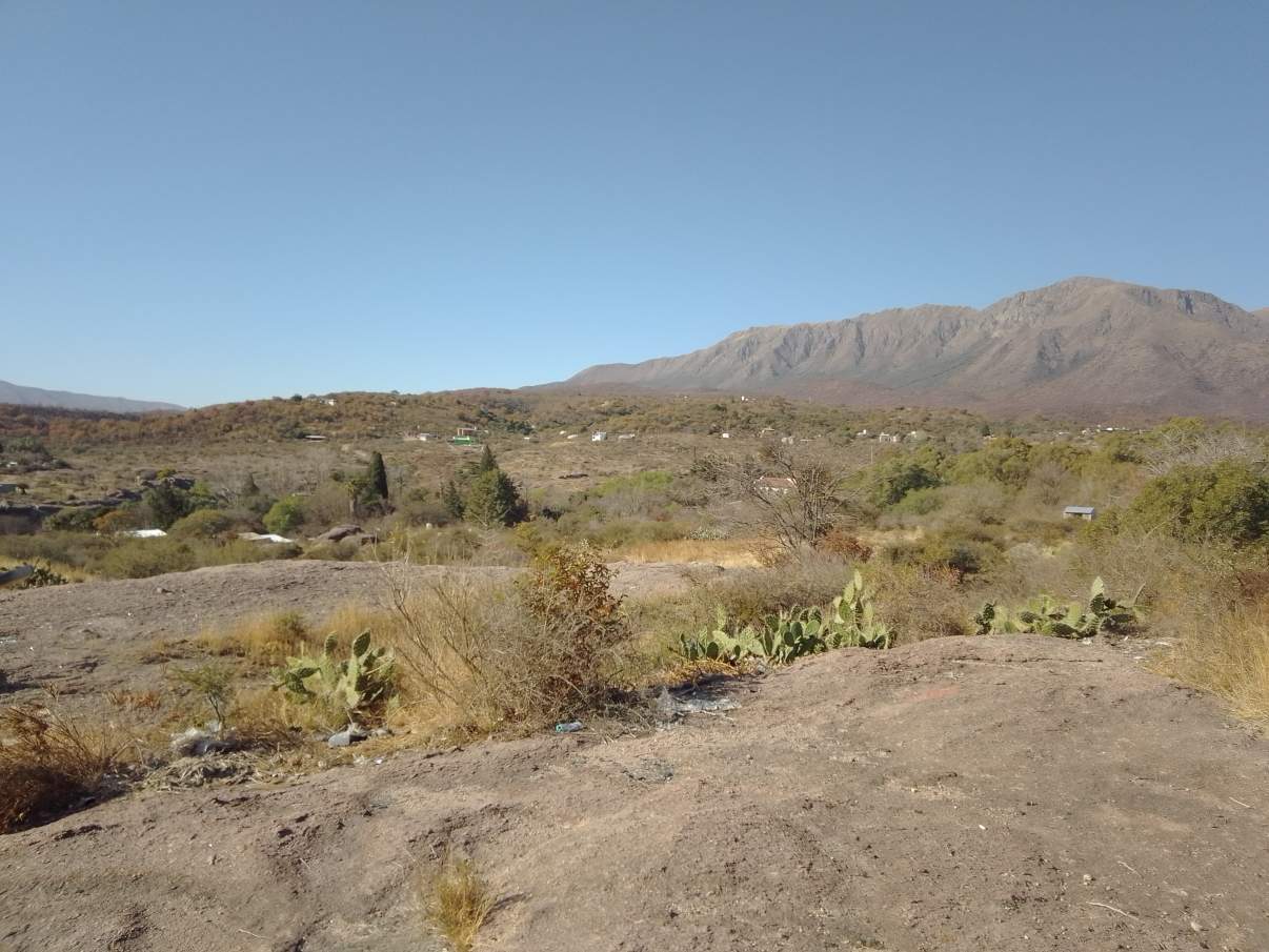 Oportunidad. Gran lote con increibles vistas. Excelente ubicación