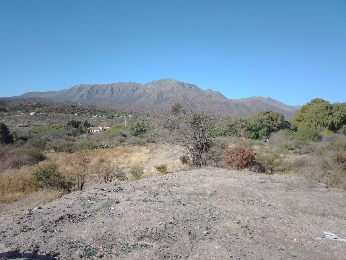 Oportunidad. Gran lote con increibles vistas. Excelente ubicación