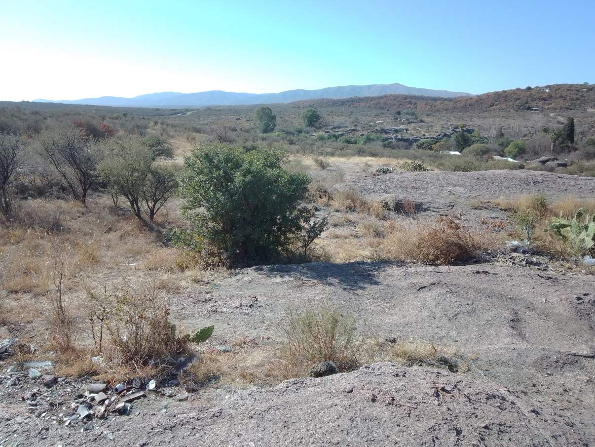 Oportunidad. Gran lote con increibles vistas. Excelente ubicación