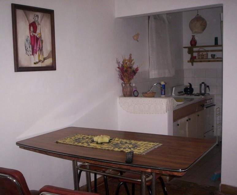 OPORTUNIDAD VENDO CHALET CON PILETA  CON CALDERA Y DEPARTAMENTO EN BARRIO LA CUESTA