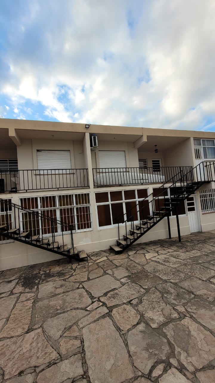 DEPARTAMENTO EN VENTA CARLOS PAZ - COSTANERA - PILETA COCHERA