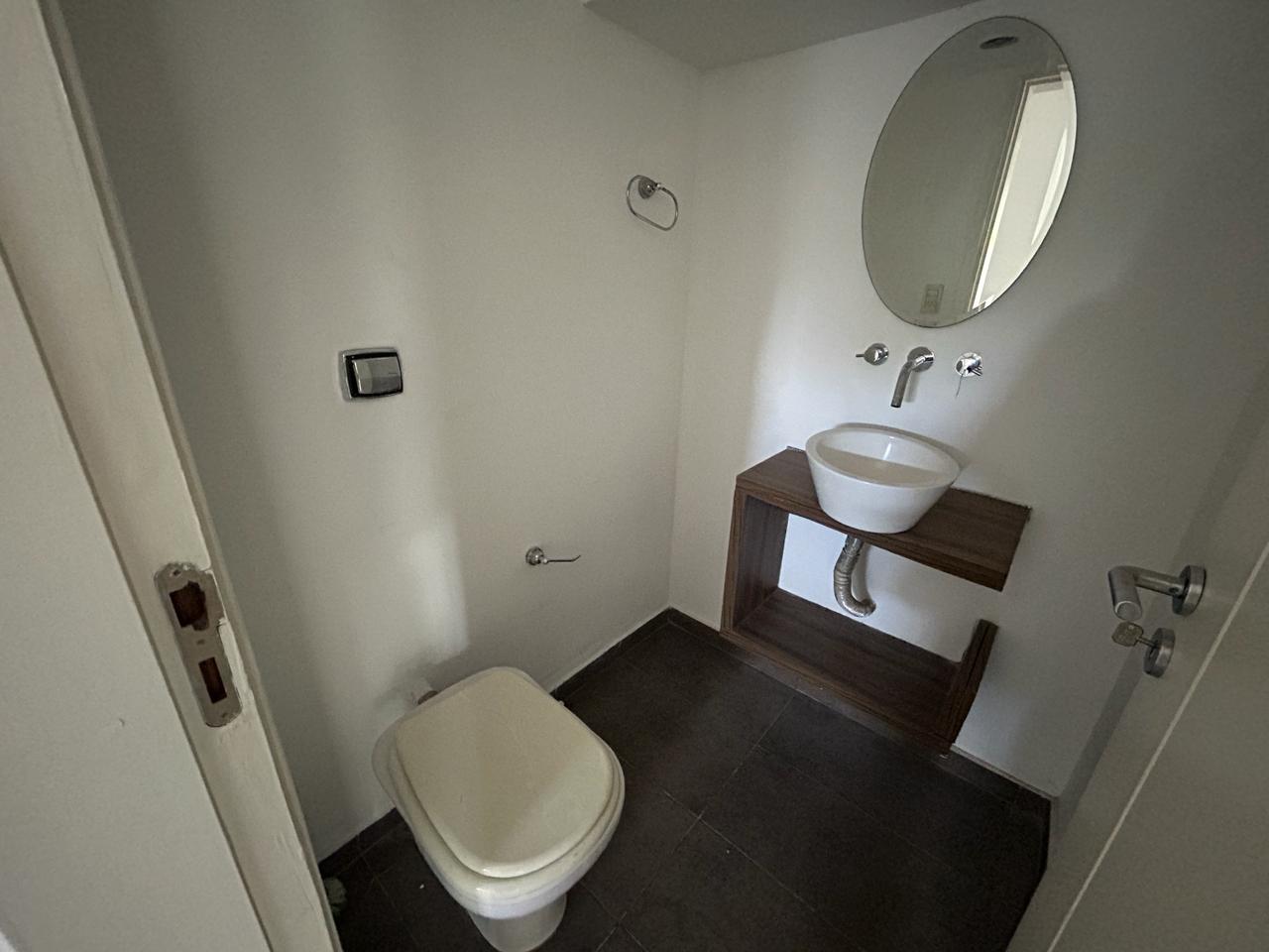 GRAN OPORTUNIDAD - VENTA CASA 3 DORM 3 BAÑOS GALERÍA Y PATIO - B° PALMAS DE CLARET