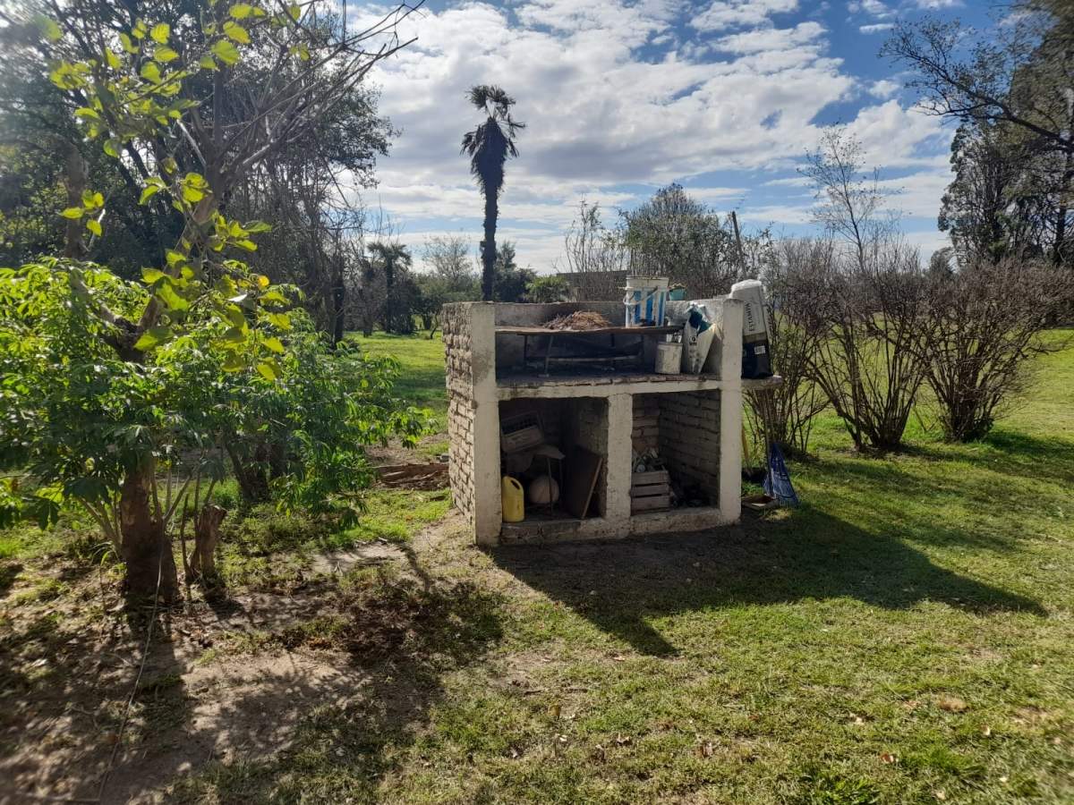 SE VENDE O PERMUTA CASA QUINTA BARRIO LAS QUINTAS, RIO CUARTO 3 DORMITORIOS Y GALPON