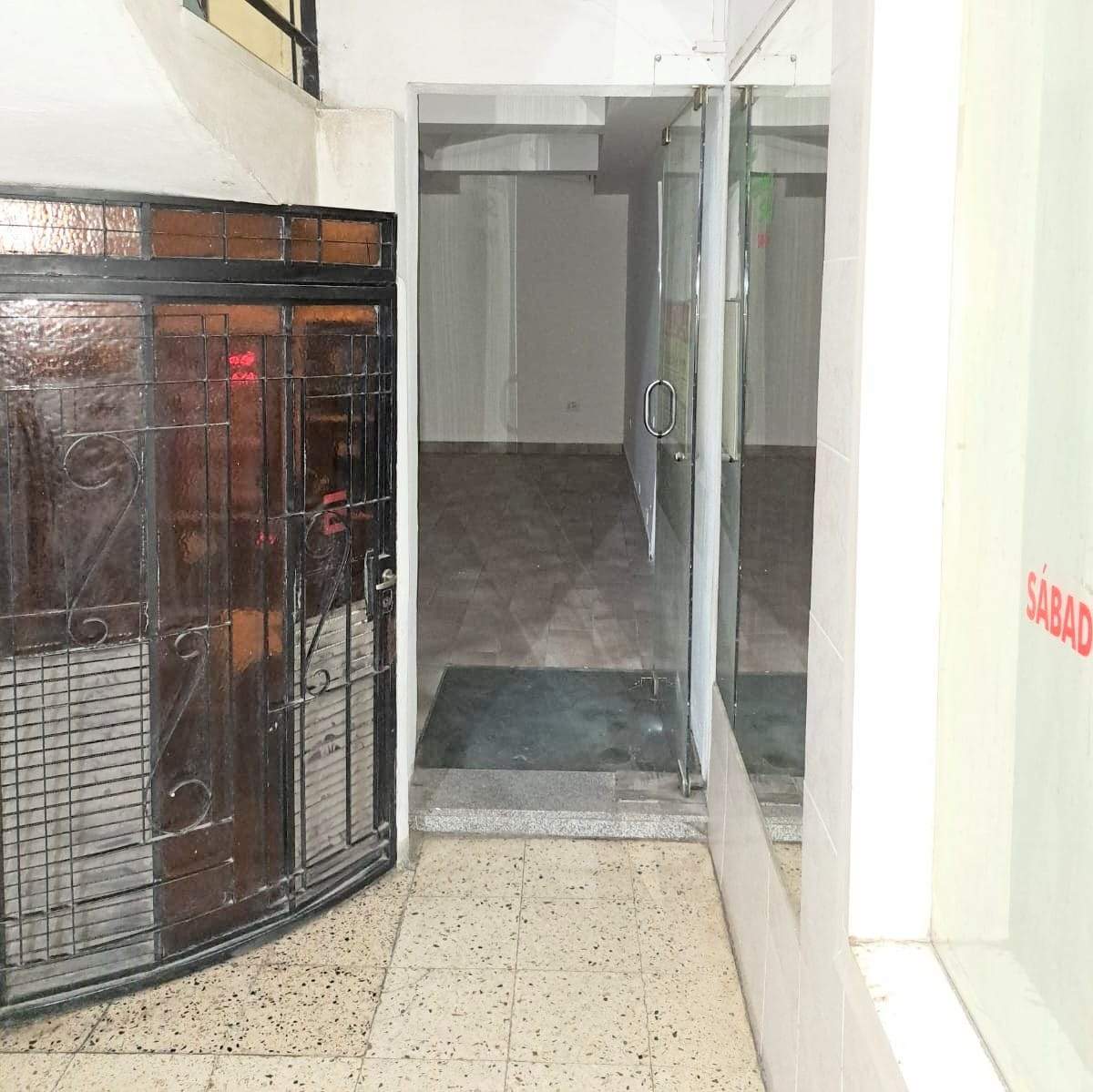 SE VENDE O PERMUTA LOCAL COMERCIAL EN MICRO CENTRO- RIO CUARTO