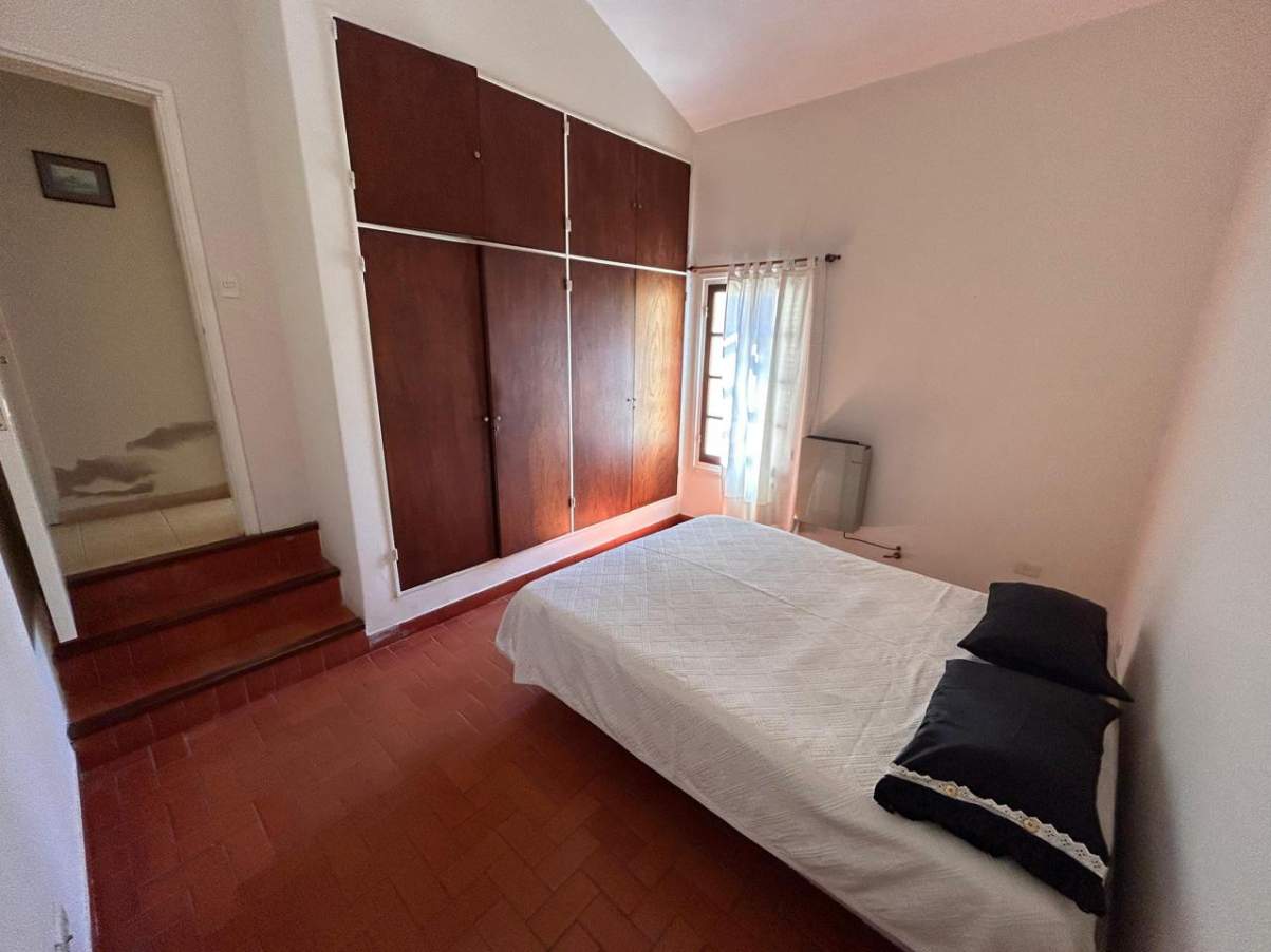 SE VENDE IMPORTANTE CASA VILLA SUIZA CARLOS PAZ