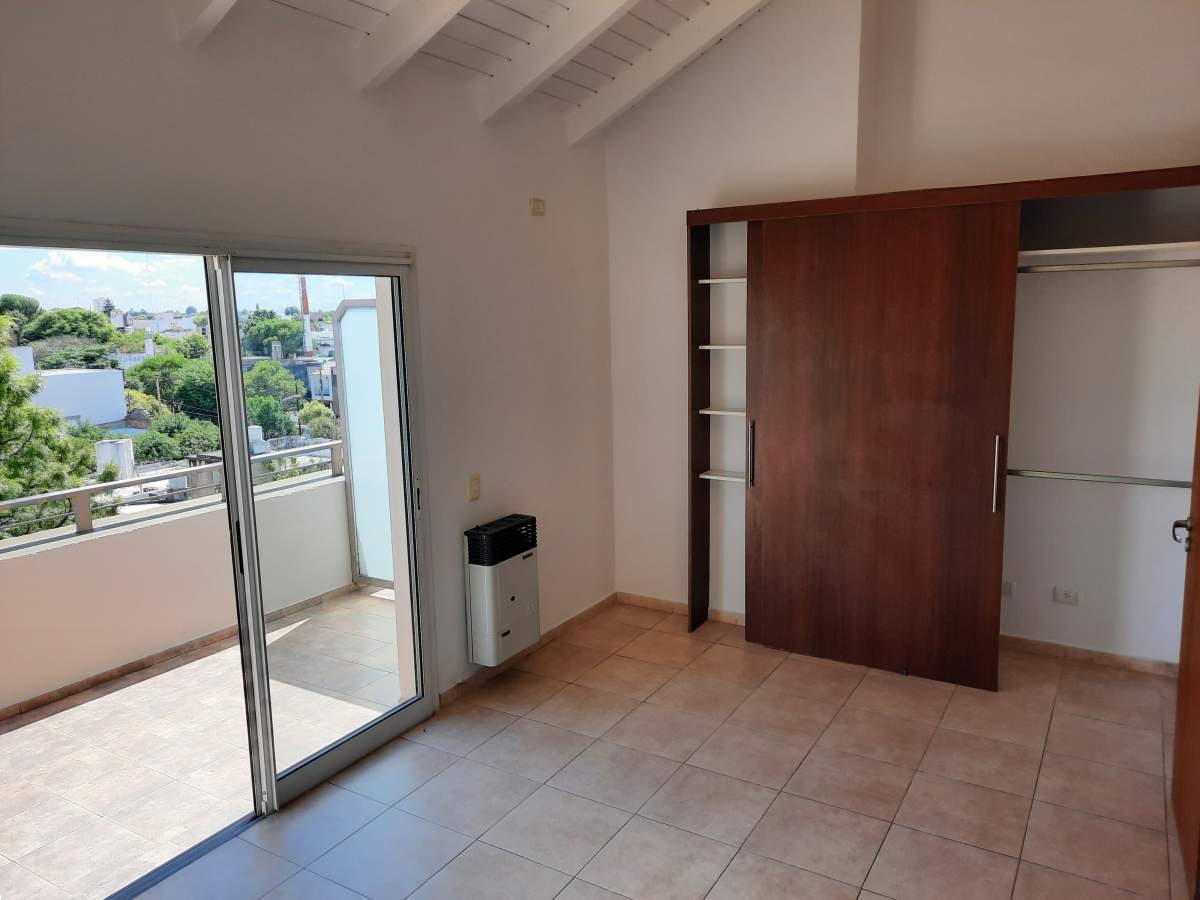 SE VENDE DUPLEX 2 dorm Barrio ALTA CORDOBA