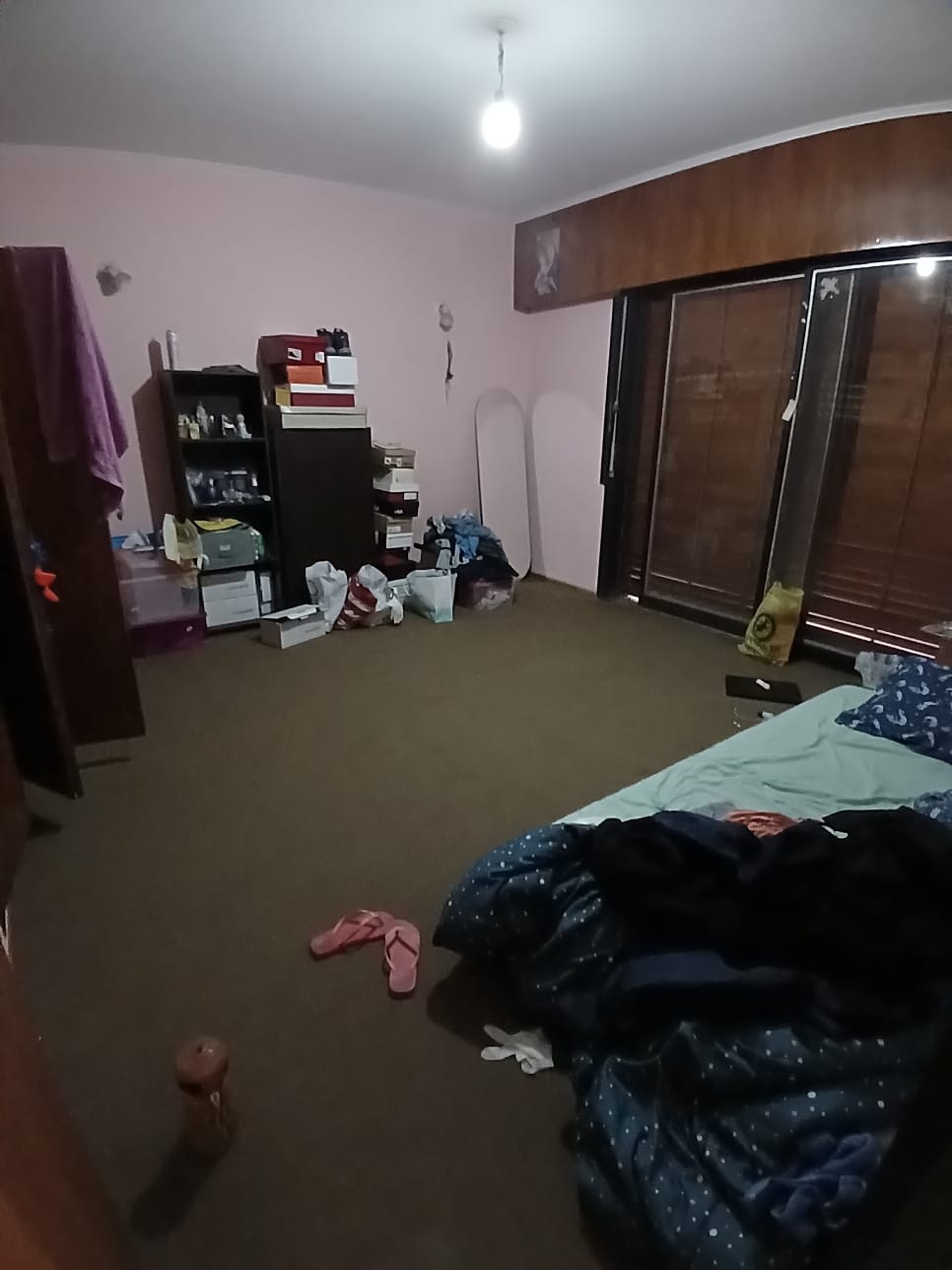 VENTA DE CASA 8 DORMITORIOS VILLA ALLENDE