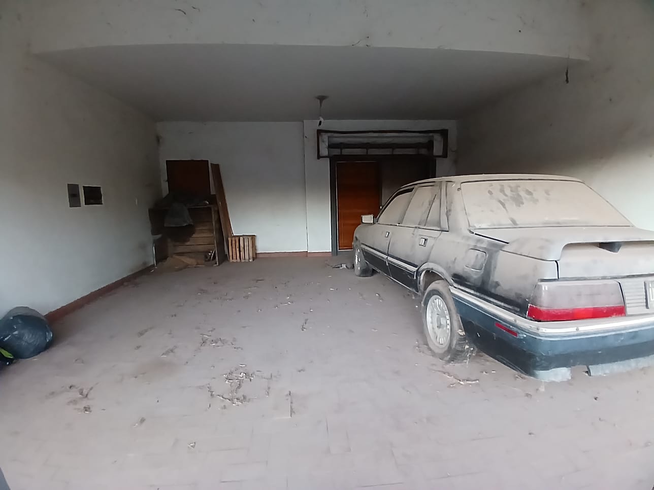 VENTA DE CASA 8 DORMITORIOS VILLA ALLENDE