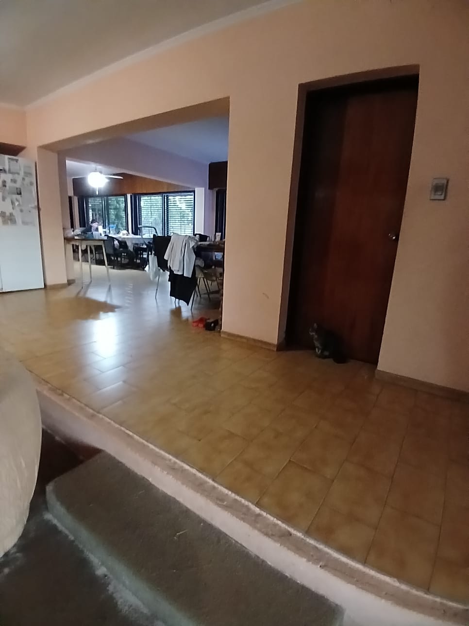 VENTA DE CASA 8 DORMITORIOS VILLA ALLENDE