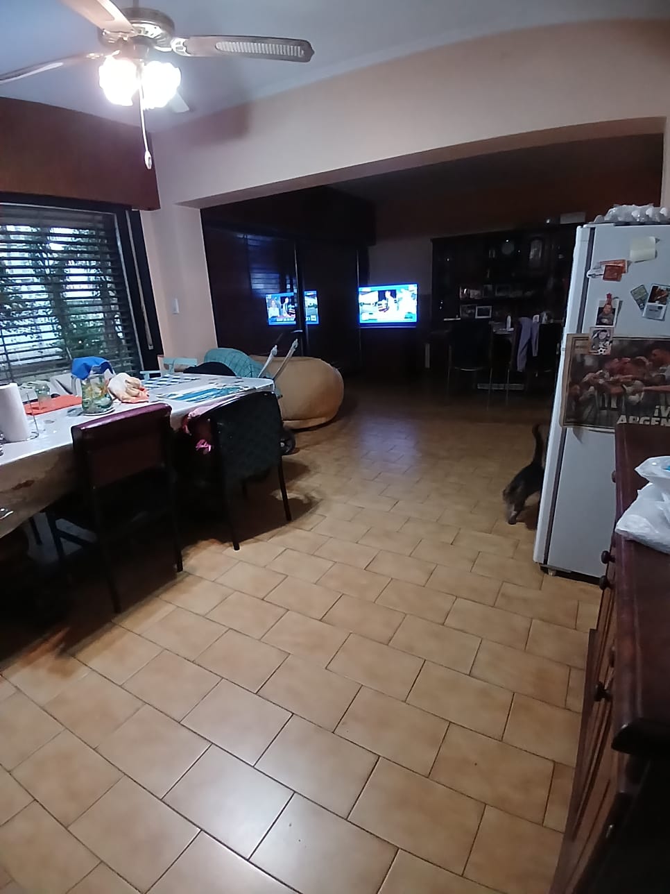 VENTA DE CASA 8 DORMITORIOS VILLA ALLENDE