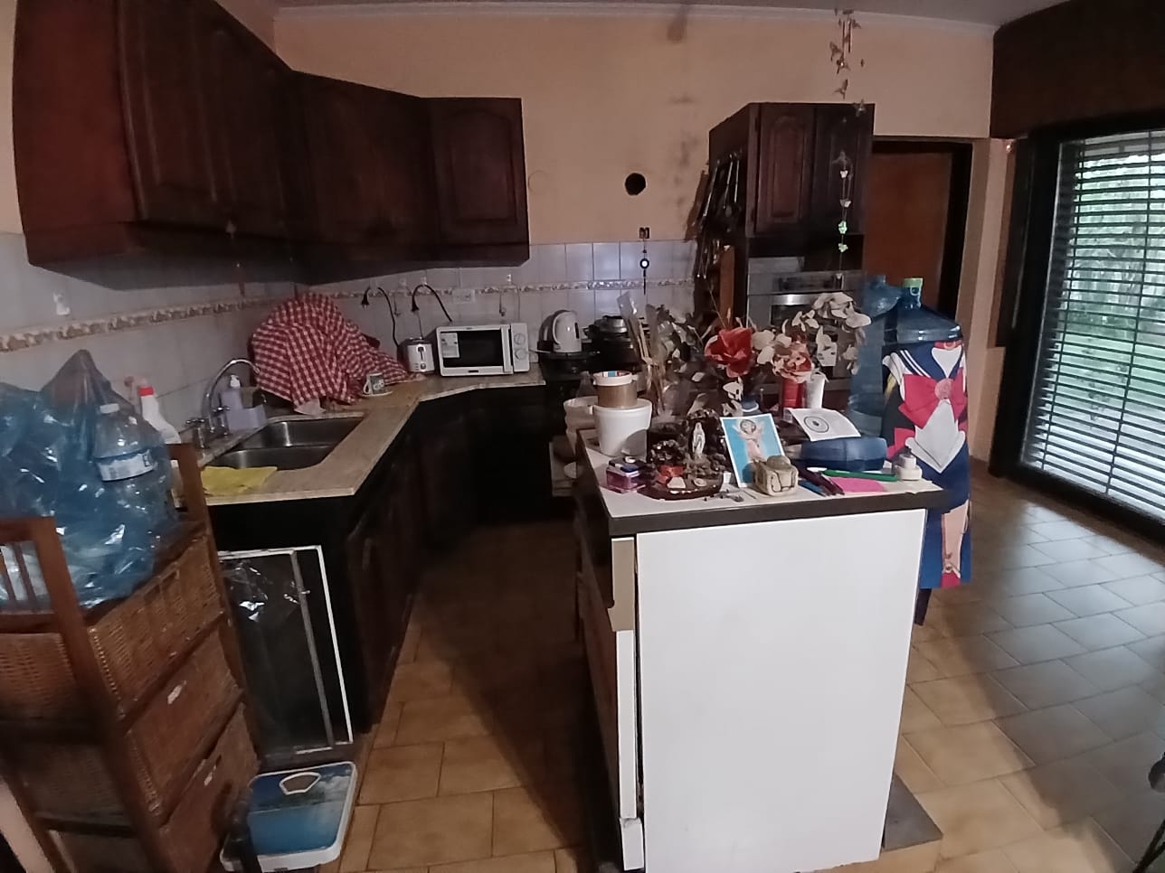 VENTA DE CASA 8 DORMITORIOS VILLA ALLENDE