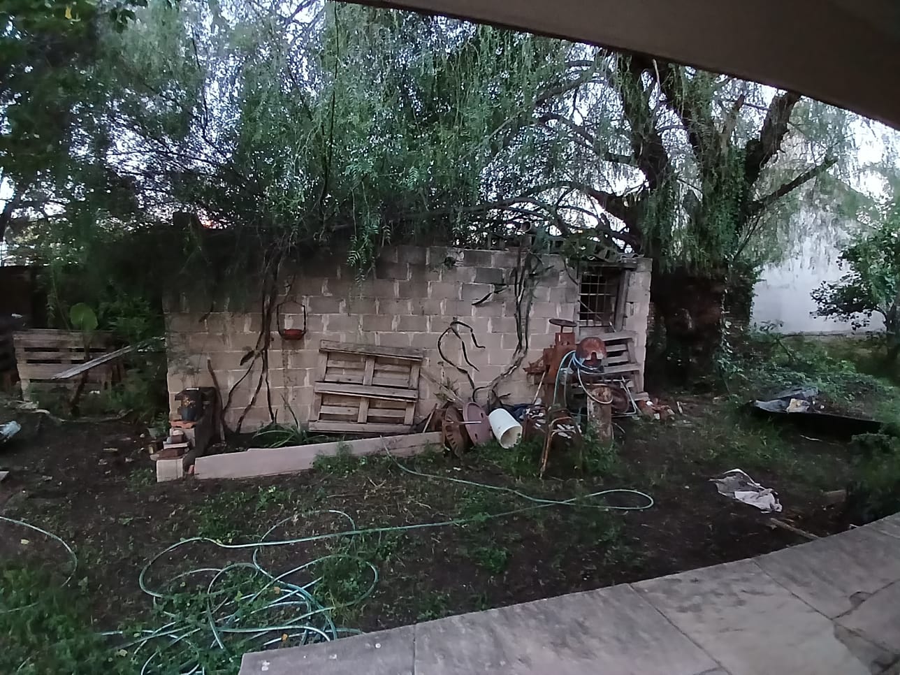 VENTA DE CASA 8 DORMITORIOS VILLA ALLENDE