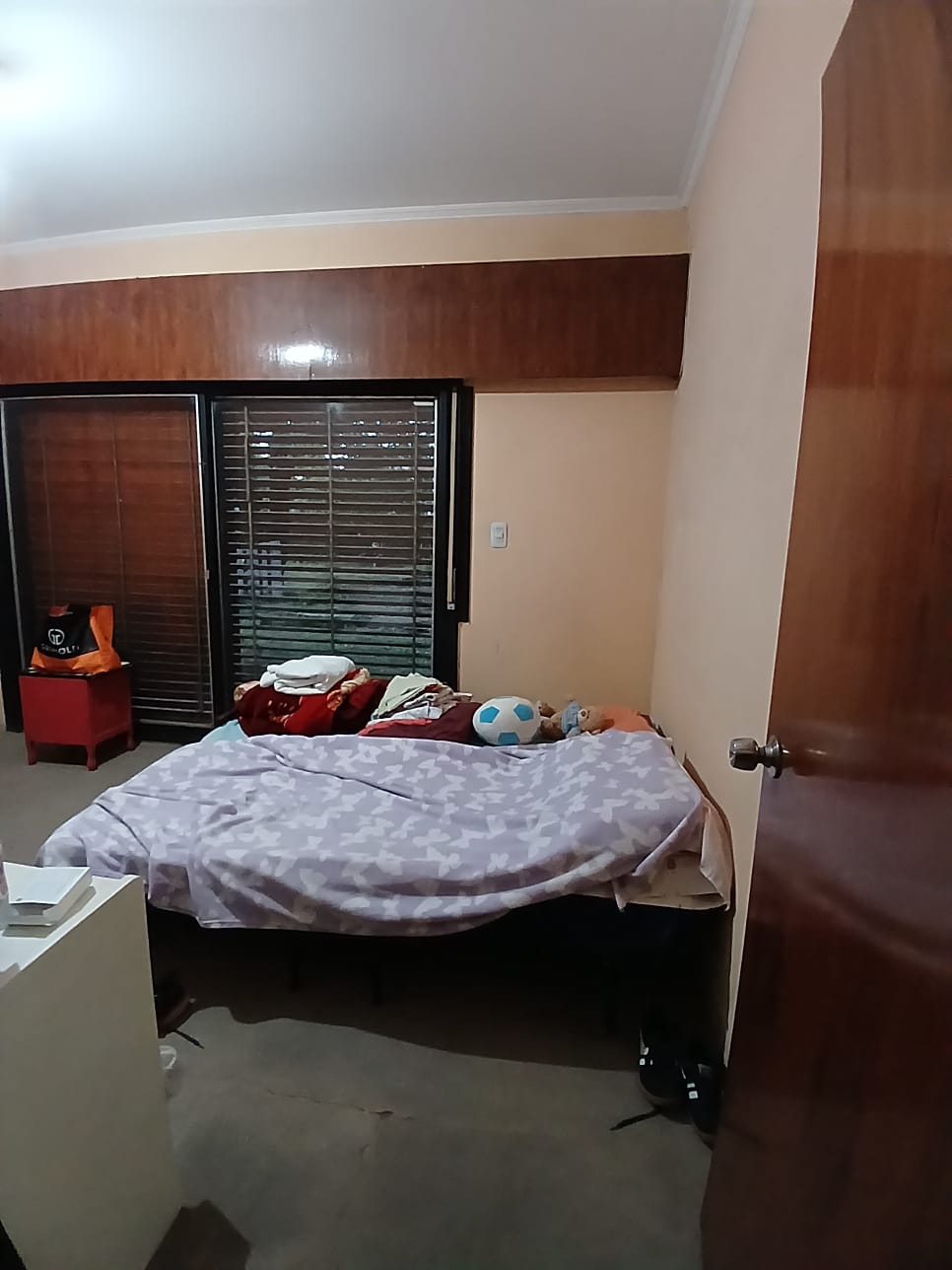 VENTA DE CASA 8 DORMITORIOS VILLA ALLENDE