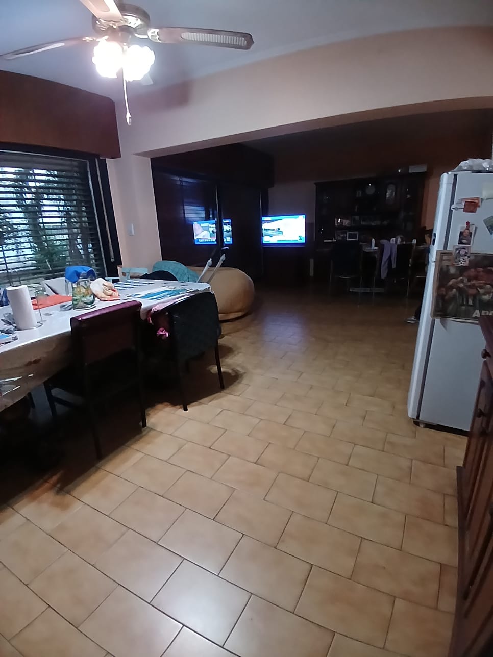 VENTA DE CASA 8 DORMITORIOS VILLA ALLENDE