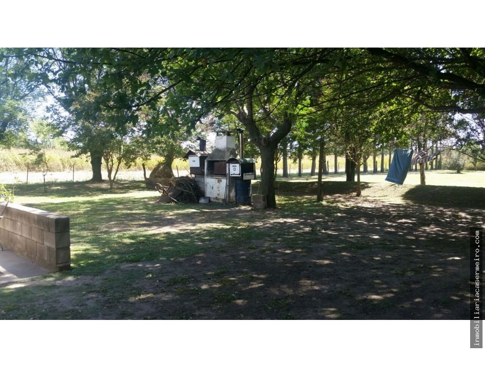 SE VENDE UNA HECTÁREA MÁS DOS CASAS Y UN GALPÓN EN ANISACATE.