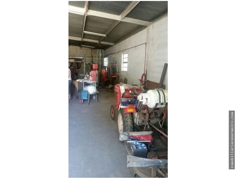 SE VENDE UNA HECTÁREA MÁS DOS CASAS Y UN GALPÓN EN ANISACATE.