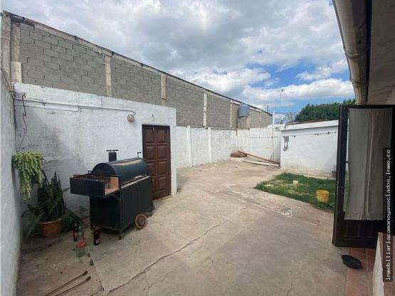SE VENDE CASA EN B° RESIDENCIAL SUD