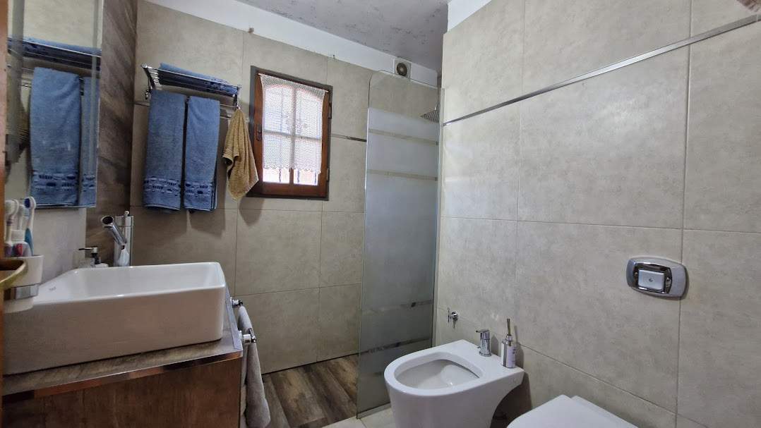 VENTA DUPLEX 3 DORM 2 BAÑOS - PISCINA - GALERIA - QUINCHO - NUEVO POETA LUGONES.