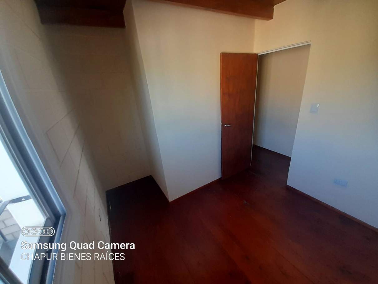Alquilo duplex tres dormitorios Las Palmas