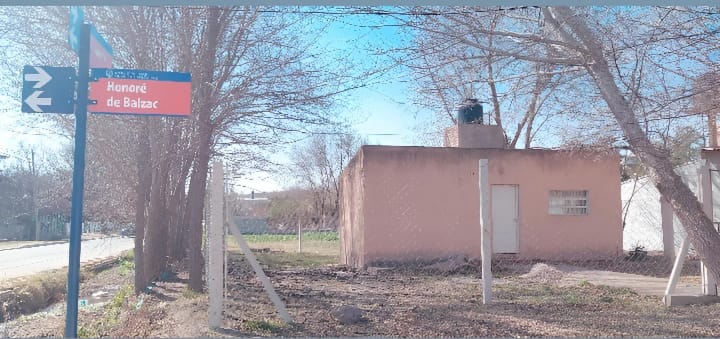 SE VENDE CASA EN CARLOS PAZ