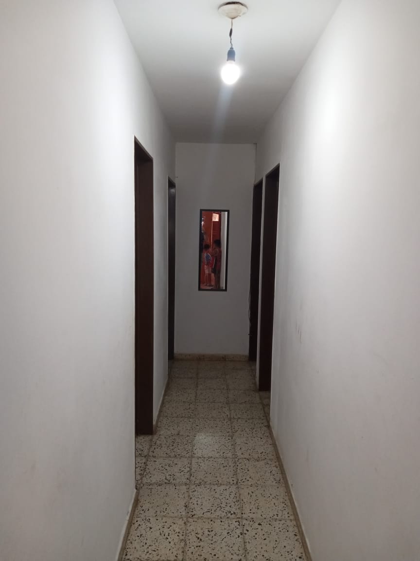CASA EN VENTA 5 DORMI  B° POETA LUGONES