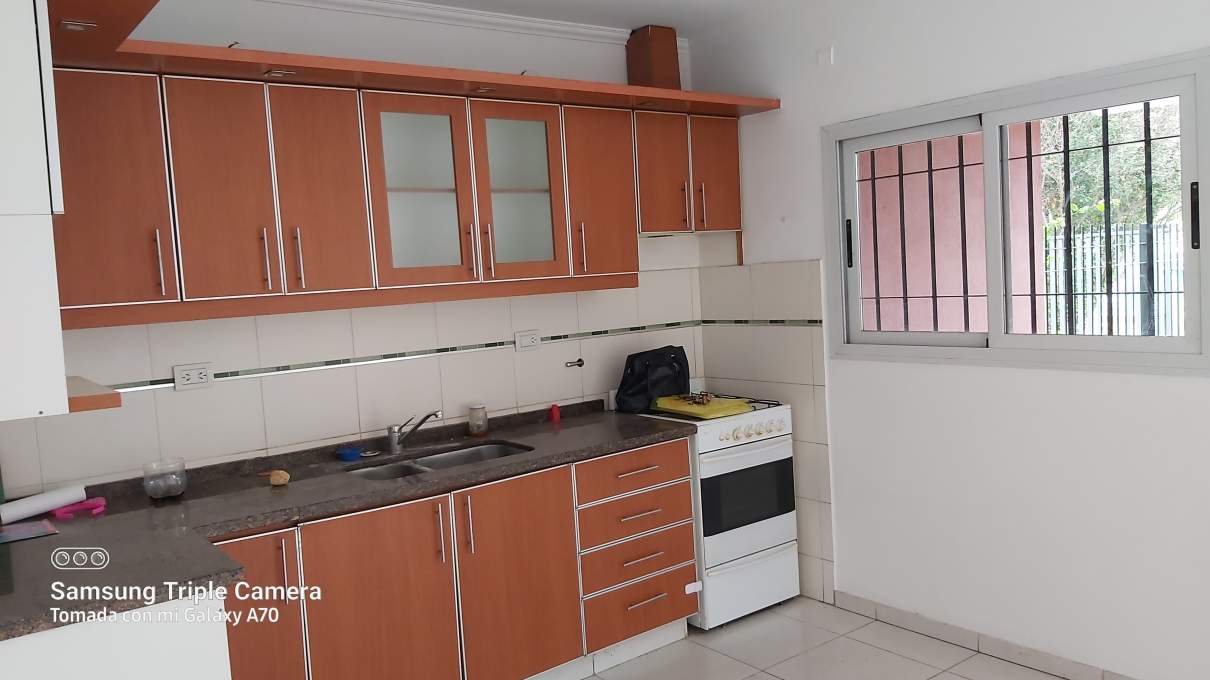 DUPLEX EN ALQUILER EN NUEVO POETA LUGONES TRES DORM