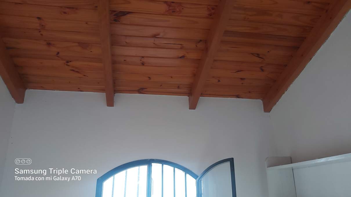 CASA EN VENTA EN MARQUES DE SOBREMONTE 3 DORM Y DOS BAÑOS MAS DOS LOCALES COMERCIALES