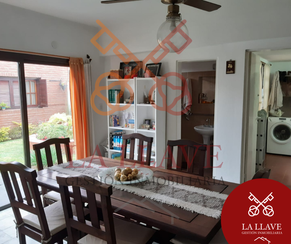 CASA A LA VENTA RÍO TERCERO, BARRIO BELGRANO