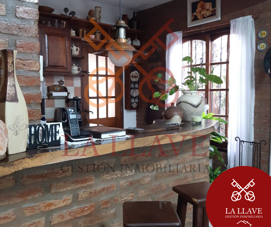 CASA A LA VENTA RÍO TERCERO, BARRIO BELGRANO