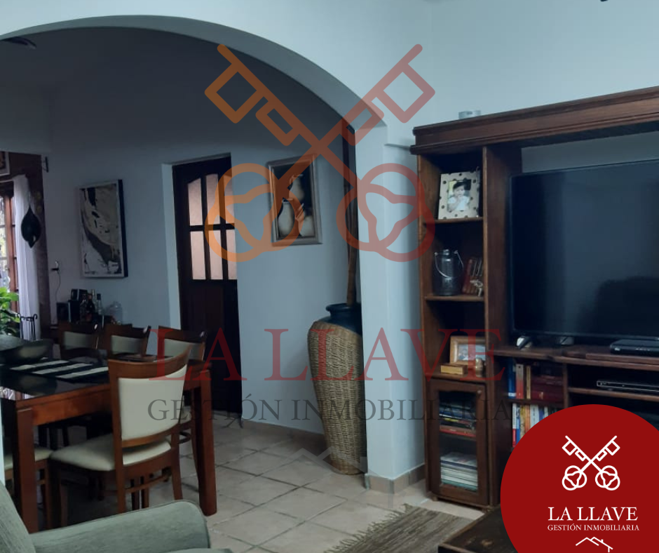 CASA A LA VENTA RÍO TERCERO, BARRIO BELGRANO