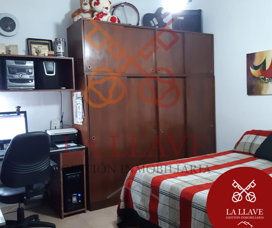 CASA A LA VENTA RÍO TERCERO, BARRIO BELGRANO