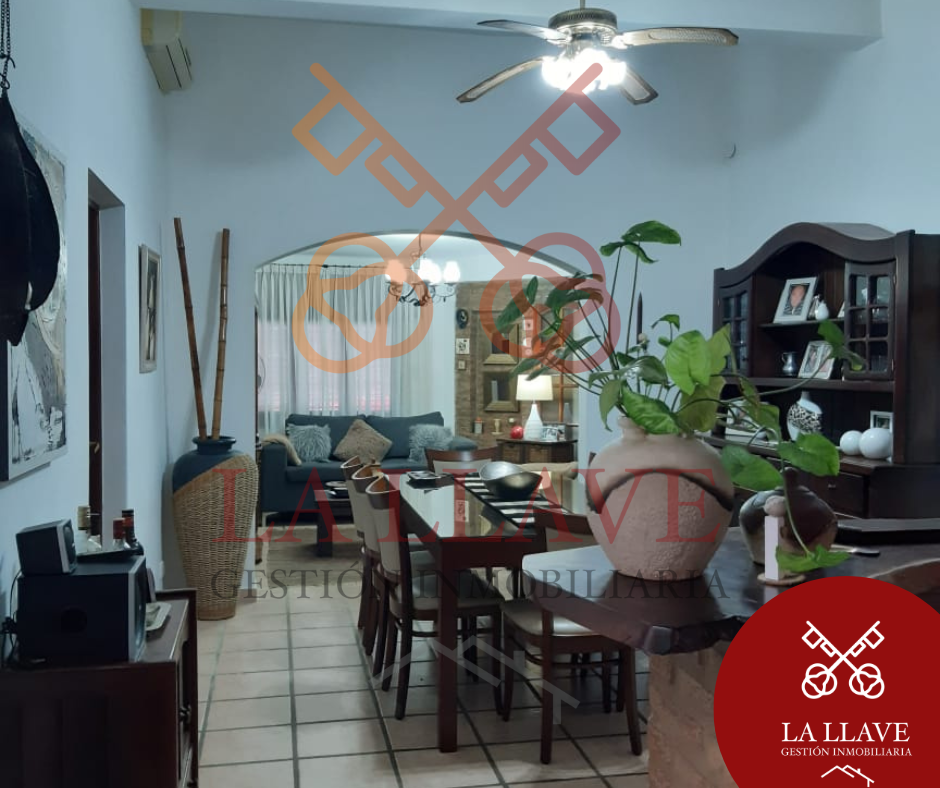 CASA A LA VENTA RÍO TERCERO, BARRIO BELGRANO